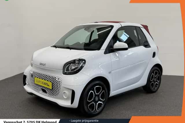 Smart Fortwo (2021) thumbnail 1