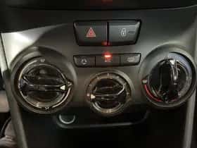 Peugeot 2008 (2019) thumbnail 22