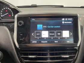 Peugeot 2008 (2019) thumbnail 25