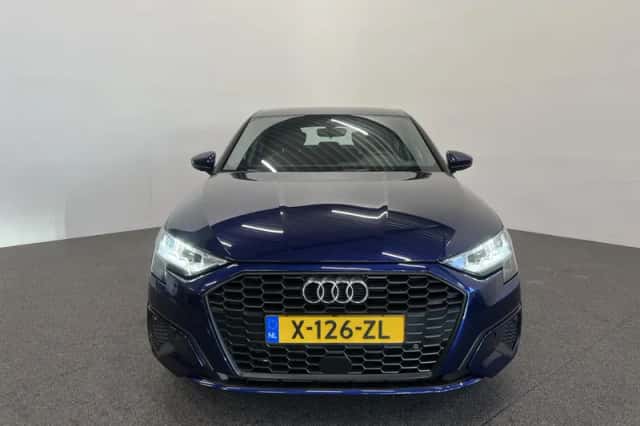 Audi A3 (2024) thumbnail 2