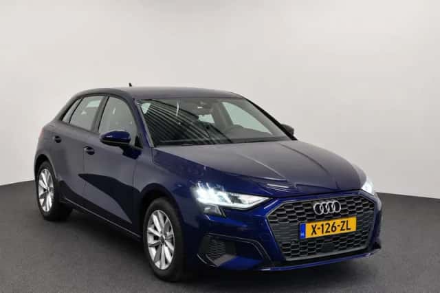 Audi A3 (2024) thumbnail 2