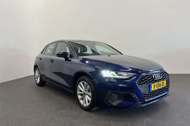 Audi A3 (2024) thumbnail 3
