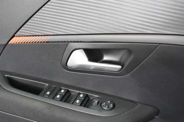 Peugeot 208 (2021) thumbnail 11