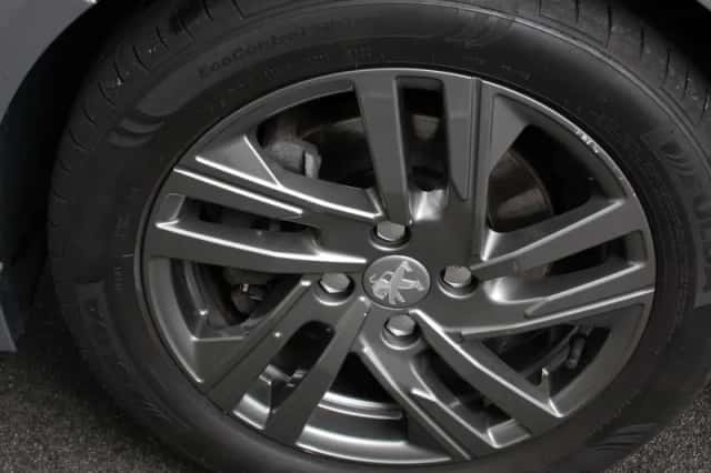 Peugeot 208 (2021) thumbnail 30