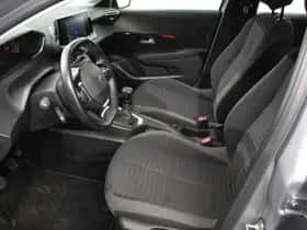 Peugeot 208 (2021) thumbnail 8