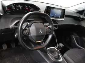 Peugeot 208 (2021) thumbnail 9