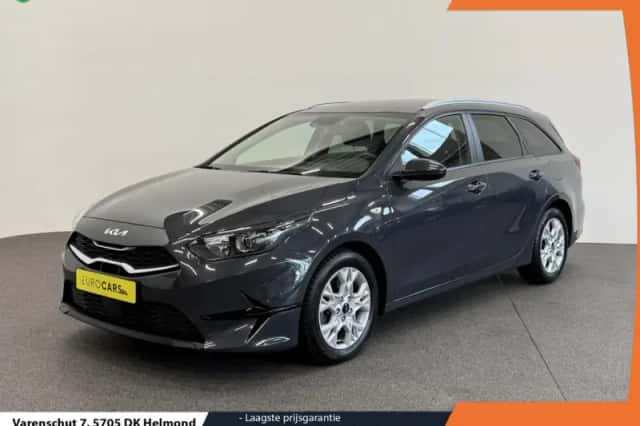 Kia Ceed Sportswagon (2023) thumbnail 1