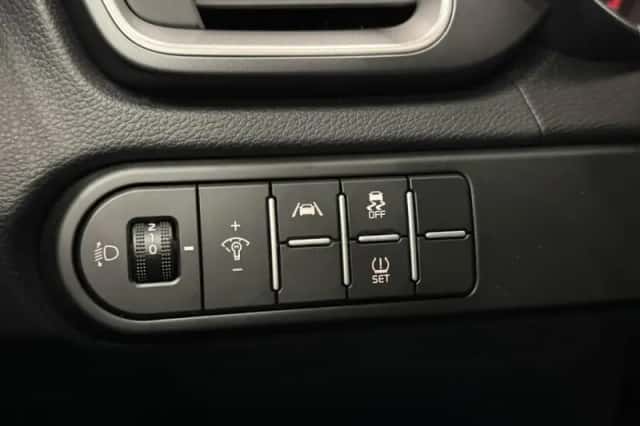 Kia Ceed Sportswagon (2023) thumbnail 21