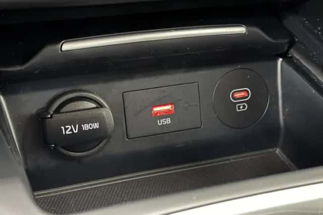 Kia Ceed Sportswagon (2023) thumbnail 23
