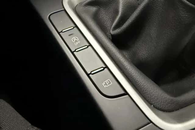 Kia Ceed Sportswagon (2023) thumbnail 25