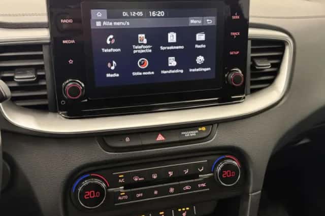 Kia Ceed Sportswagon (2023) thumbnail 30