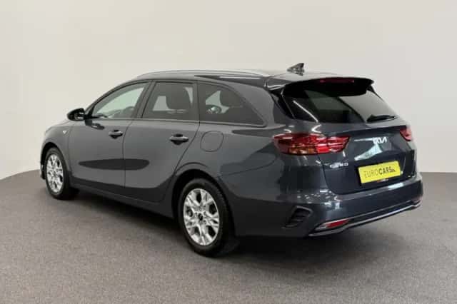 Kia Ceed Sportswagon (2023) thumbnail 6