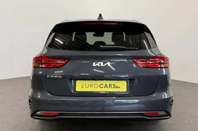 Kia Ceed Sportswagon (2023) thumbnail 7