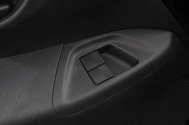 Peugeot 108 (2021) thumbnail 12