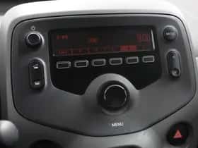 Peugeot 108 (2021) thumbnail 20