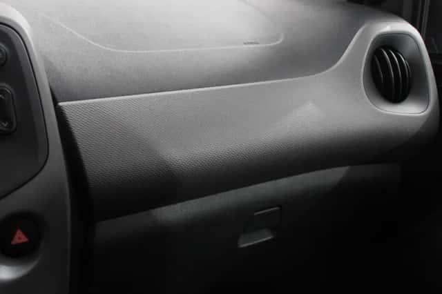 Peugeot 108 (2021) thumbnail 22