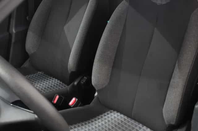 Peugeot 108 (2021) thumbnail 10