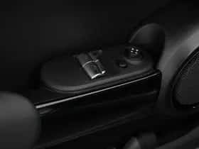 MINI Electric (2022) thumbnail 11
