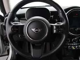 MINI Electric (2022) thumbnail 14