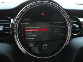 MINI Electric (2022) thumbnail 21