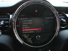 MINI Electric (2022) thumbnail 22