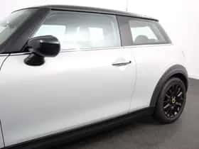 MINI Electric (2022) thumbnail 25