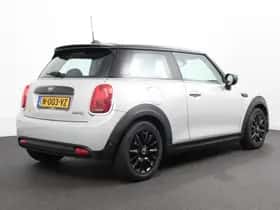 MINI Electric (2022) thumbnail 4