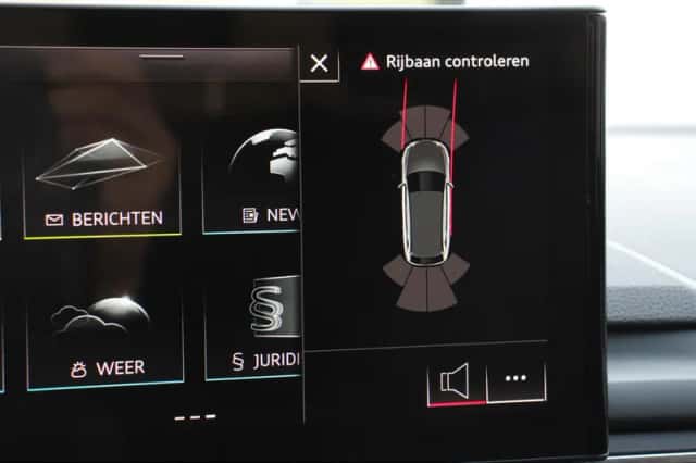 Audi A4 (2022) thumbnail 22