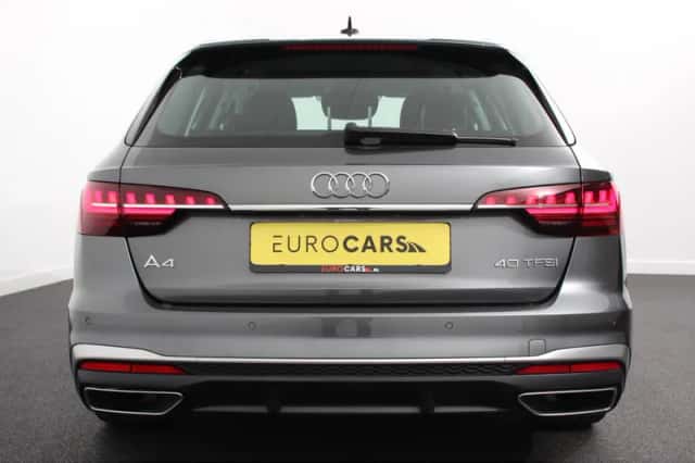 Audi A4 (2022) thumbnail 5