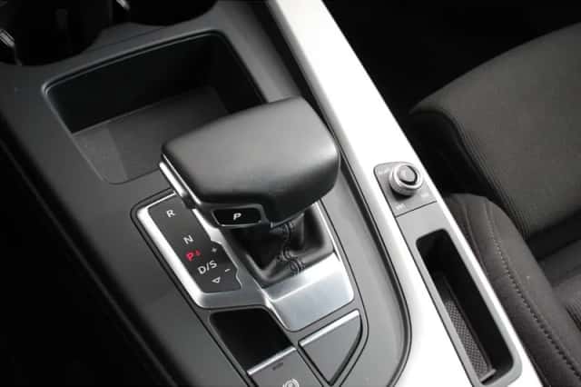 Audi A4 (2020) thumbnail 21