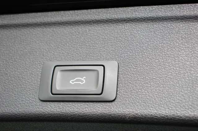 Audi A4 (2020) thumbnail 24