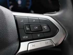 Volkswagen Golf (2022) thumbnail 15