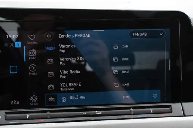 Volkswagen Golf (2022) thumbnail 17