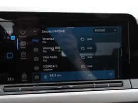 Volkswagen Golf (2022) thumbnail 17