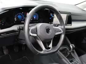 Volkswagen Golf (2022) thumbnail 8
