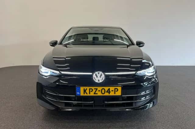 Volkswagen Golf (2026) thumbnail 2