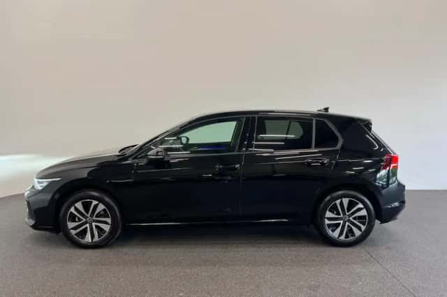 Volkswagen Golf (2026) thumbnail 4