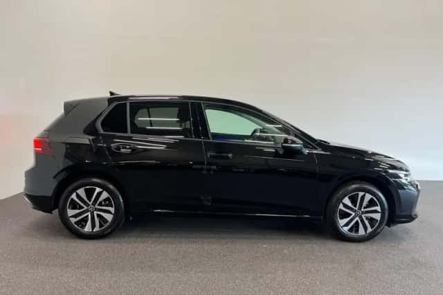 Volkswagen Golf (2026) thumbnail 5