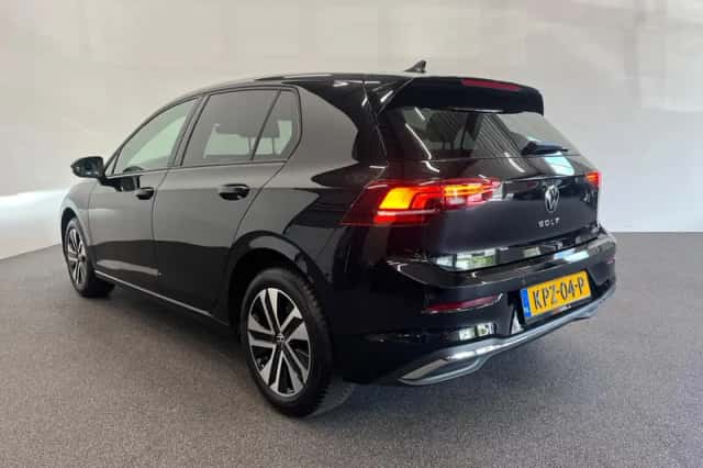 Volkswagen Golf (2026) thumbnail 6