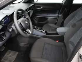 Alfa Romeo Junior (2025) thumbnail 2
