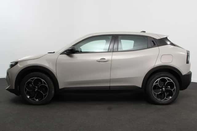 Alfa Romeo Junior (2025) thumbnail 7