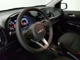 Kia Picanto (2023) thumbnail 11