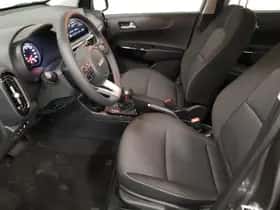 Kia Picanto (2023) thumbnail 9