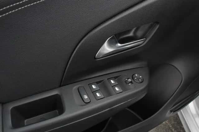 Opel Corsa (2025) thumbnail 12