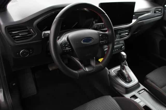 Ford Focus (2023) thumbnail 2