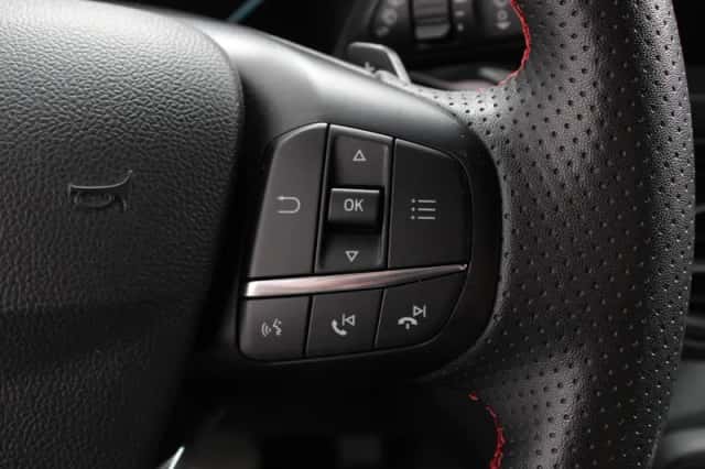 Ford Focus (2023) thumbnail 16