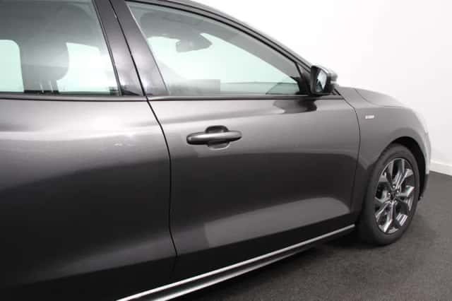Ford Focus (2023) thumbnail 29