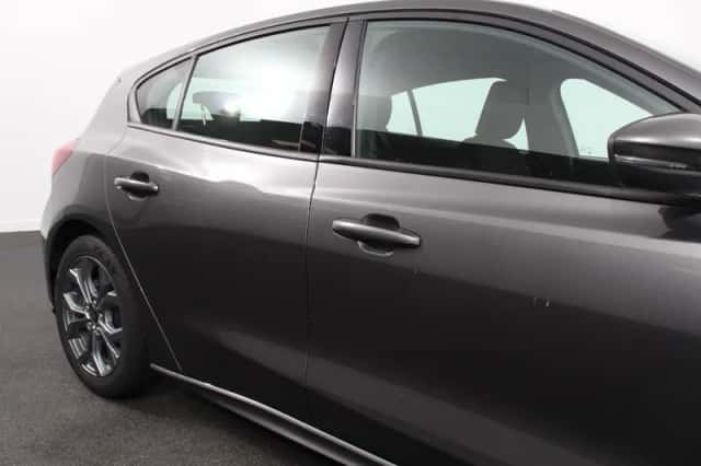 Ford Focus (2023) thumbnail 30