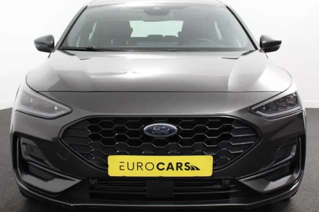 Ford Focus (2023) thumbnail 4