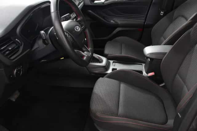 Ford Focus (2023) thumbnail 8